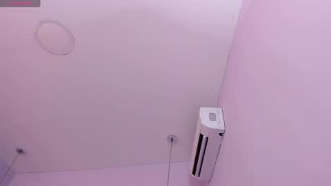 maddyjohnsonn online show from January 25, 3:40 am