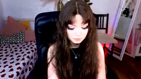 Maddy online show from July 25, 2:47 pm
