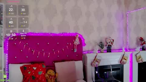 Maddy online show from December 17, 2:12 pm