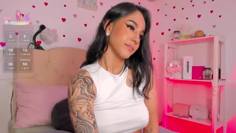 Snapshot of maddyyboobs chatting on February 17, 8:59 pm Maddison online show from February 17, 8:59 pm