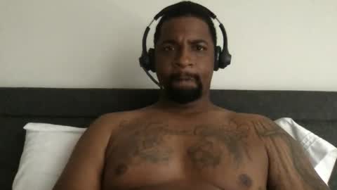 madehersquirt2 online show from December 16, 6:35 pm