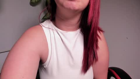 Madelaine  online show from January 27, 9:34 am