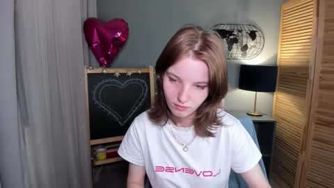 Snapshot of madelaines chatting on September 17, 8:49 am madelaines online show from September 17, 8:49 am