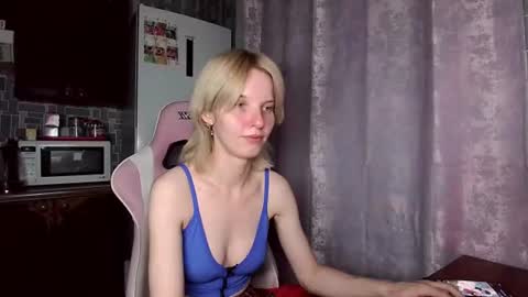 Snapshot of madelaines chatting on June 26, 4:55 pm madelaines online show from June 26, 4:55 pm