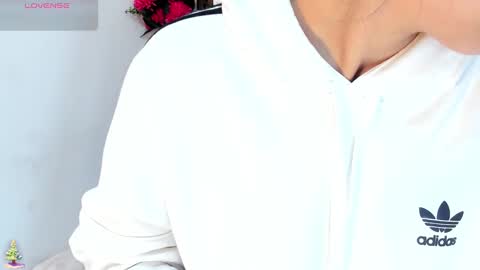 Madelin Clerk online show from December 29, 2:21 pm