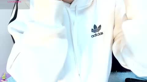 Madelin Clerk online show from December 30, 3:13 pm