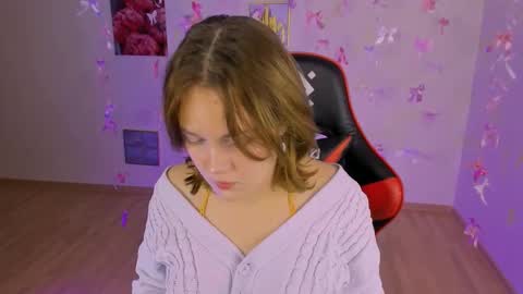 Madeline online show from November 10, 8:52 pm