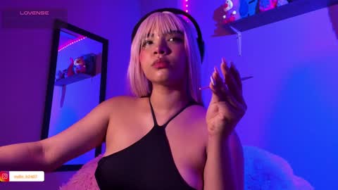 Madeline  online show from January 4, 7:45 am