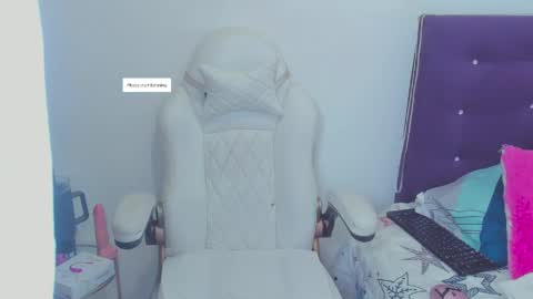 madelinesquit online show from June 8, 7:03 pm