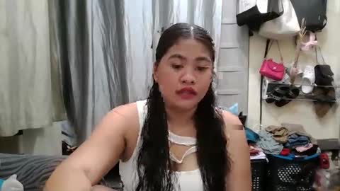 madelline2001 online show from June 4, 1:06 pm