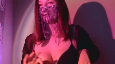 mademoiselle_mystique online show from November 5, 9:15 pm