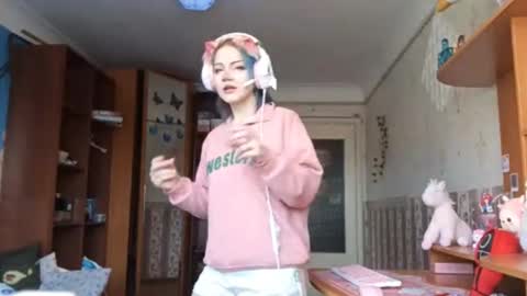 Alice Kaneki online show from February 3, 6:22 am