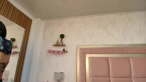 Snapshot of madhison_5 chatting on February 27, 12:38 pm madhison_5 online show from February 27, 12:38 pm