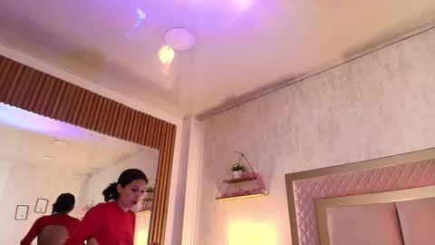 madhison_5 online show from April 26, 11:41 am