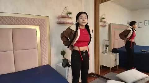 madhison_5 online show from May 2, 11:59 am