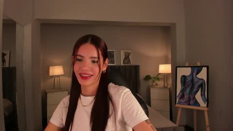 Snapshot of madie_collins7 chatting on December 6, 2:38 pm Madie online show from December 6, 2:38 pm