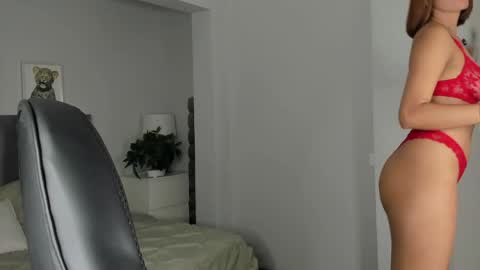 Madie  online show from April 13, 11:48 am