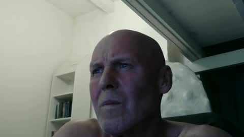 madio1187940 online show from January 11, 5:29 pm