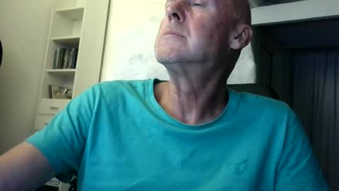 Snapshot of madio1187940 chatting on August 6, 8:11 pm madio1187940 online show from August 6, 8:11 pm