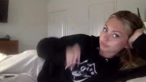 mari rose online show from September 30, 1:27 pm