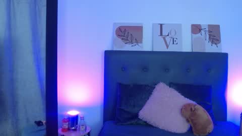 Snapshot of madisex_s chatting on February 18, 2:51 am Madelein online show from February 18, 2:51 am