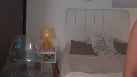 Valentina   1030   530  -  online show from June 2, 5:42 am