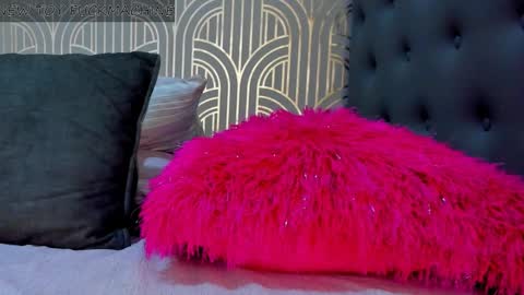   online show from December 20, 4:20 am