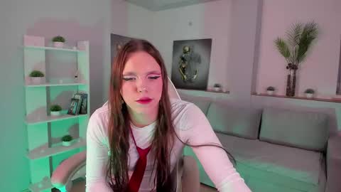 Snapshot of madison_mongomeri chatting on November 8, 9:09 am Medison online show from November 8, 9:09 am