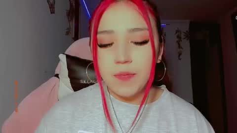Snapshot of madison_x17 chatting on October 7, 1:47 am madso x17 online show from October 7, 1:47 am