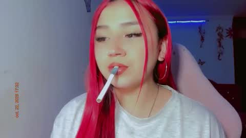 Snapshot of madison_x17 chatting on October 22, 10:31 pm madso x17 online show from October 22, 10:31 pm