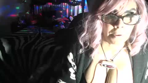 MadisonJayde online show from December 4, 6:11 am