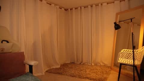 madisonlara online show from March 26, 5:18 pm