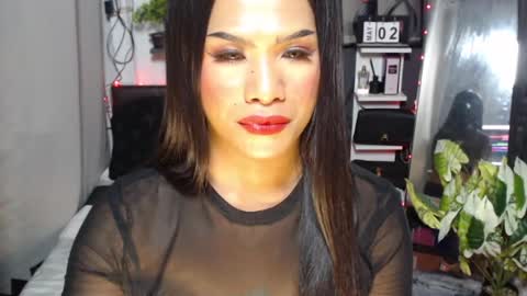 Snapshot of madisonwill_ chatting on May 2, 5:18 pm MADISONWILL online show from May 2, 5:18 pm