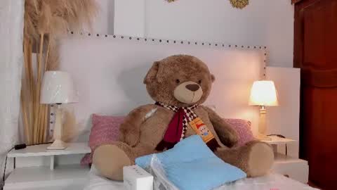 Snapshot of madisson__stone chatting on June 10, 10:41 pm Madisson stone online show from June 10, 10:41 pm