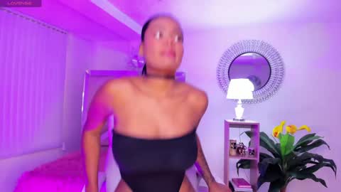 Snapshot of madisson_davon chatting on December 20, 2:05 pm Madisson Davon online show from December 20, 2:05 pm