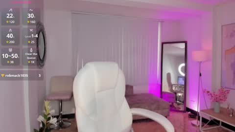 Snapshot of madisson_davon chatting on March 2, 3:48 pm Madisson Davon online show from March 2, 3:48 pm