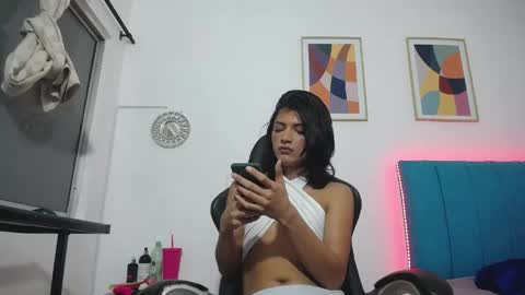 madisson_jones18 online show from April 24, 11:56 am