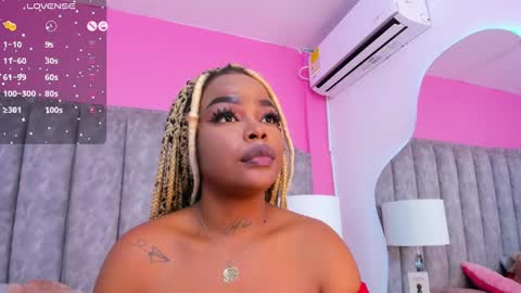 Snapshot of madissonlopez chatting on January 19, 9:44 am Madisson Lopez online show from January 19, 9:44 am