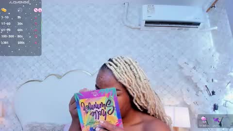 Snapshot of madissonlopez chatting on November 10, 8:30 pm Madisson Lopez online show from November 10, 8:30 pm