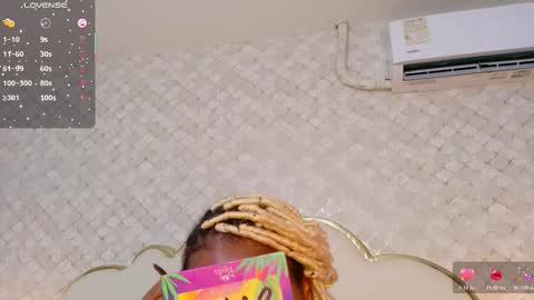 Snapshot of madissonlopez chatting on November 23, 3:06 am Madisson Lopez online show from November 23, 3:06 am