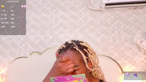 Snapshot of madissonlopez chatting on November 30, 3:21 am Madisson Lopez online show from November 30, 3:21 am