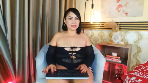 MADISSOONE  online show from December 23, 1:36 am