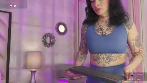 Snapshot of madissonpayton chatting on June 10, 3:22 pm MadissonPayton online show from June 10, 3:22 pm