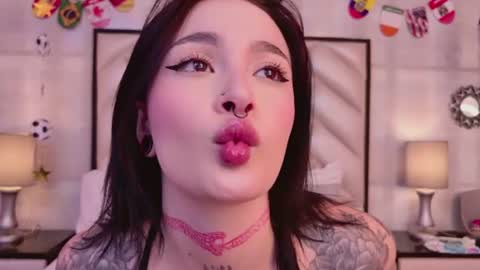 Snapshot of madissonpayton chatting on July 3, 2:12 pm MadissonPayton online show from July 3, 2:12 pm