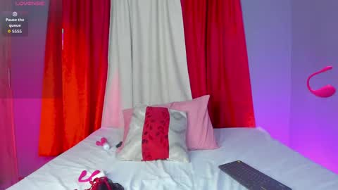 Madi online show from April 18, 5:28 pm