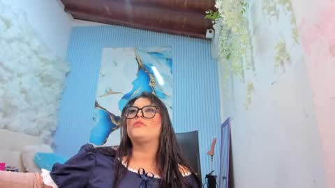 Snapshot of madokaa22 chatting on May 2, 12:10 pm Madoka online show from May 2, 12:10 pm