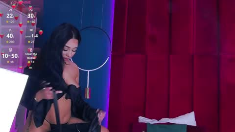 MadyLuxx online show from April 22, 6:20 pm