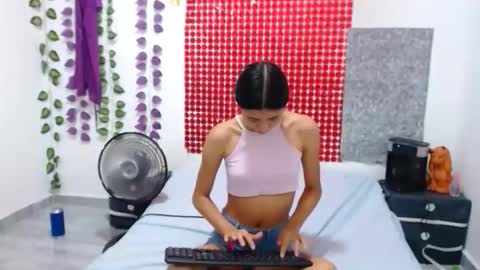 Snapshot of madysomandstewen_hot chatting on May 3, 12:16 am madysomandstewen_hot online show from May 3, 12:16 am