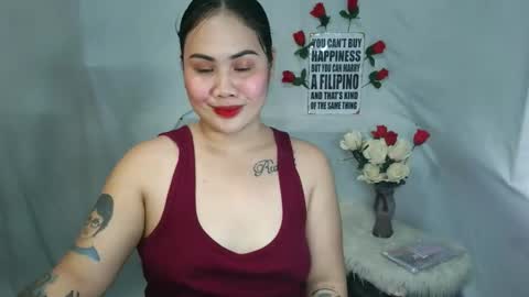Snapshot of mae_hottie69 chatting on October 9, 10:46 am mae_hottie69 online show from October 9, 10:46 am