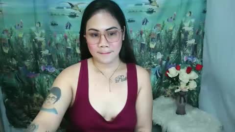 Snapshot of mae_hottie69 chatting on October 15, 1:11 pm mae_hottie69 online show from October 15, 1:11 pm